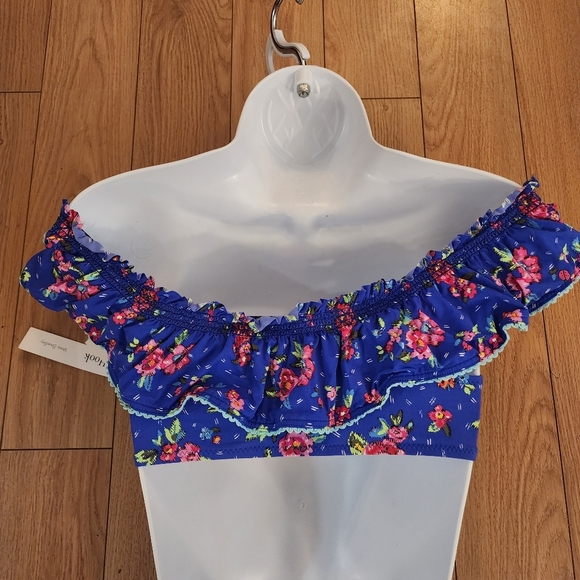 NWT Vera Bradley Bikini Top- Small - Picture 3 of 8